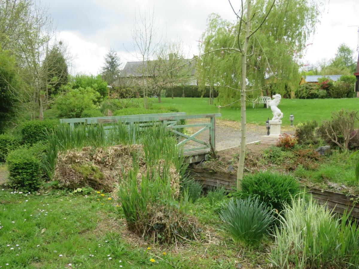 Les Petites Aunettes Vaubadon Extérieur photo